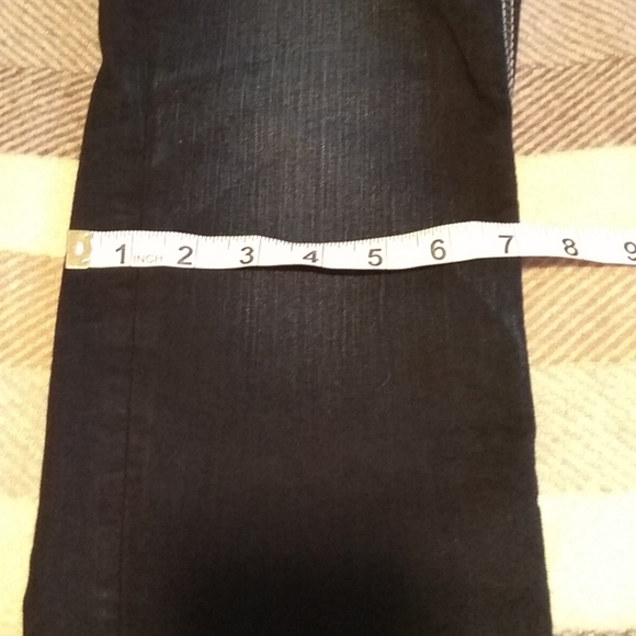 62. Silver Jeans - Picture 11 of 12